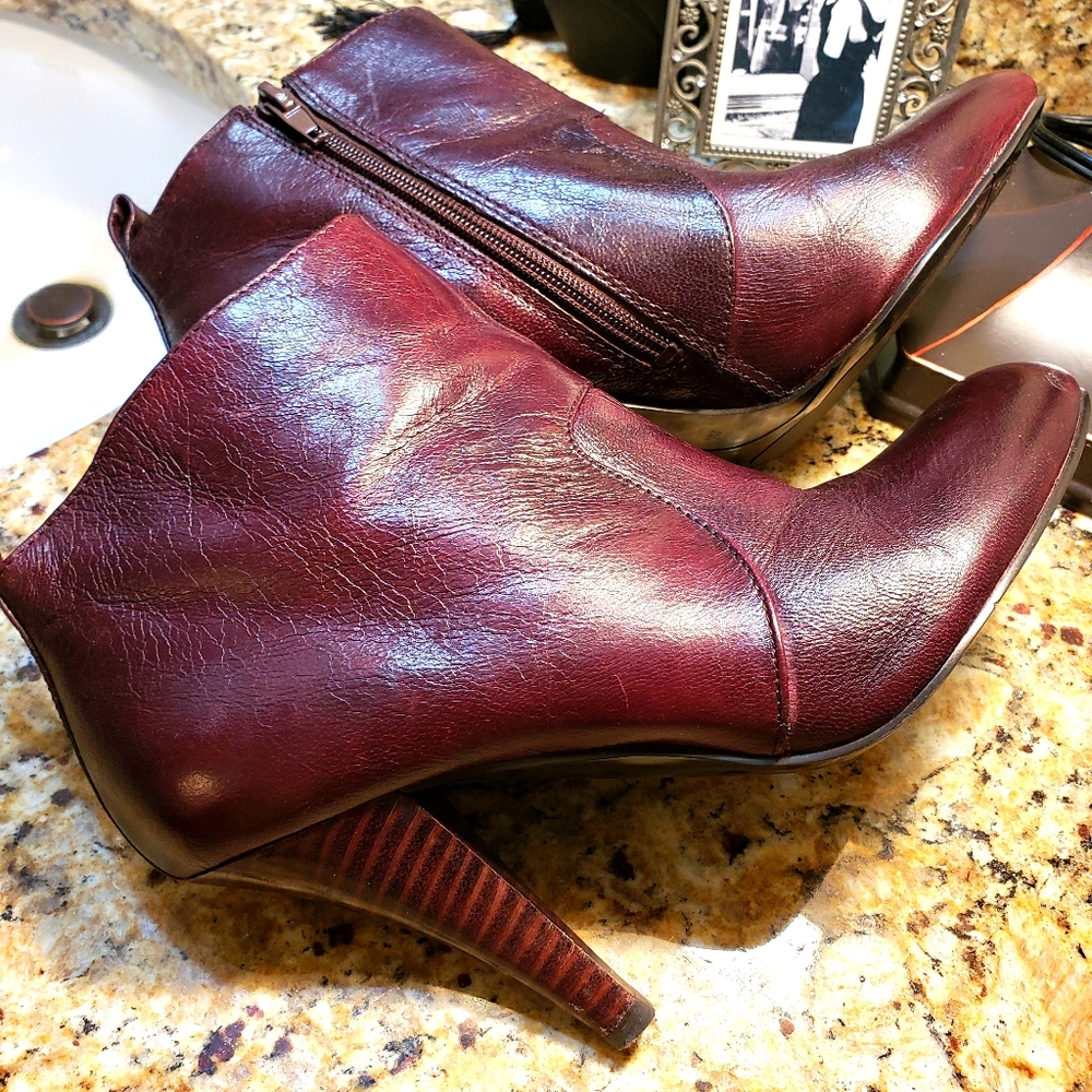 Nine West Burgundy Booties, 8M